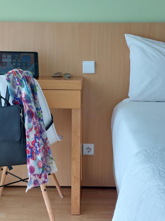 Hotel Santiago Ilhavo Bagian luar foto