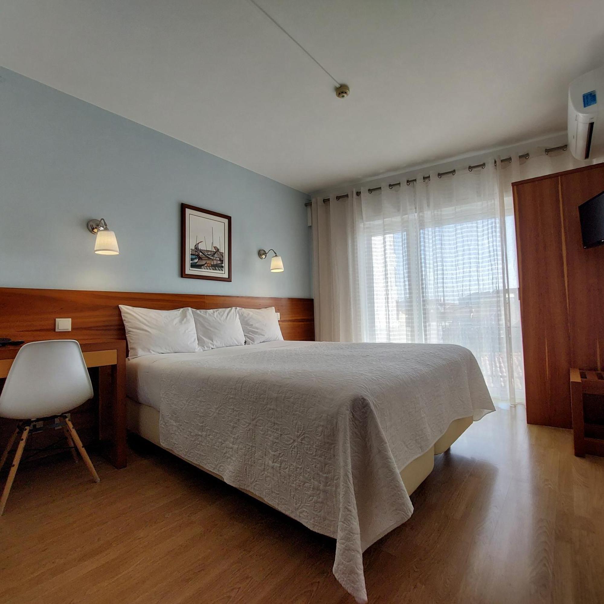 Hotel Santiago Ilhavo Bagian luar foto