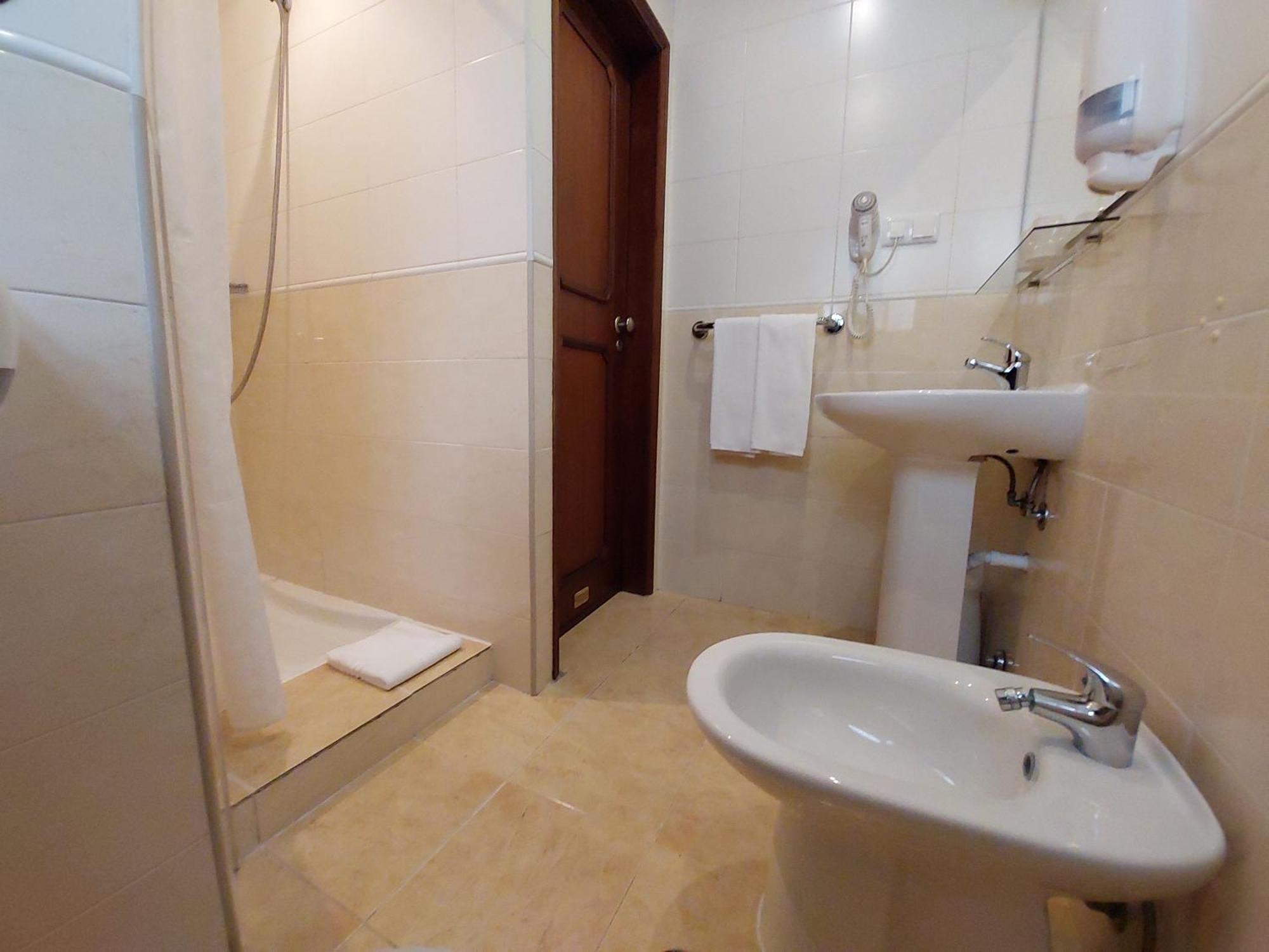Hotel Santiago Ilhavo Ruang foto